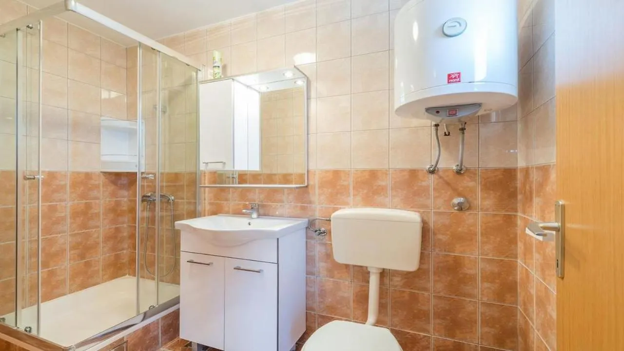 Apartment Lanterna 100 Meters From The Sea - By Ta Leut Agency Vir Croatia