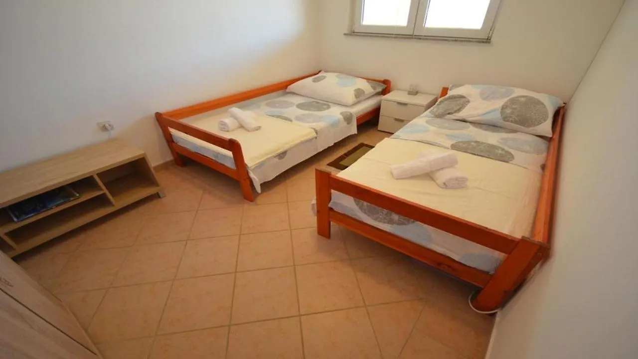 Apartment Lanterna 100 Meters From The Sea - By Ta Leut Agency Vir